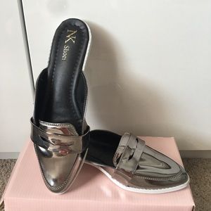 Women’s shoes brand new NWT